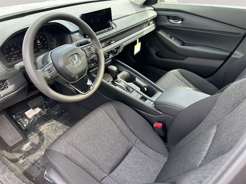 New 2025 Honda Accord SE image 10