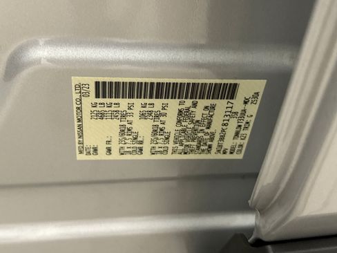 Used 2023 Nissan Rogue SV AWD/4WD image 11