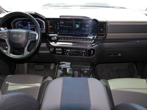 Used 2024 Chevrolet Silverado 1500 ZR2 w/ Technology Package AWD/4WD image 8