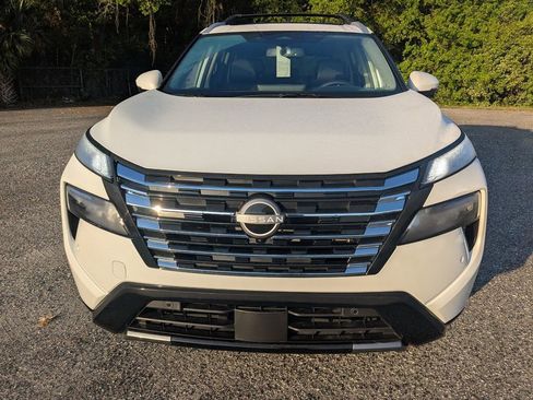 New 2026 Nissan Rogue Platinum AWD/4WD image 9