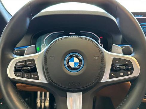 Used 2023 BMW 530e T w/ M Sport Package image 22