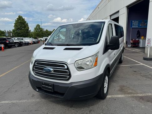 Used 2017 Ford Transit 350 XLT RWD image 10