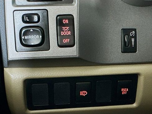 Used 2013 Toyota Sequoia SR5 image 10