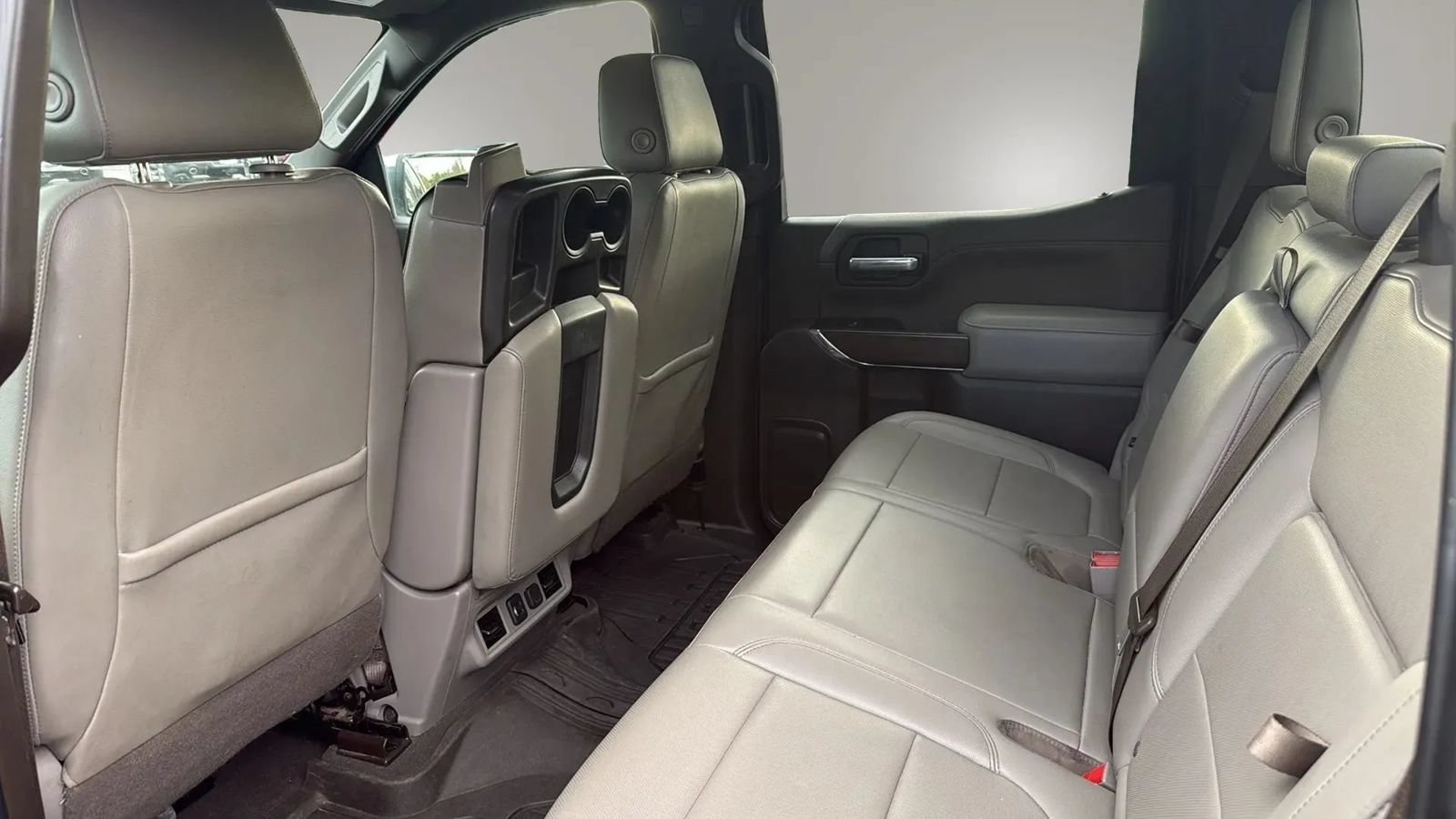 Used 2019 GMC Sierra 1500 SLT AWD/4WD image 9