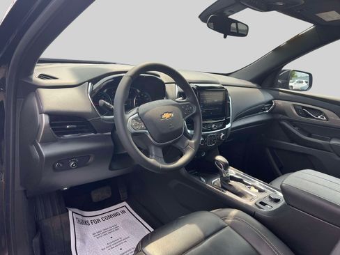 Used 2023 Chevrolet Traverse LT FWD image 20