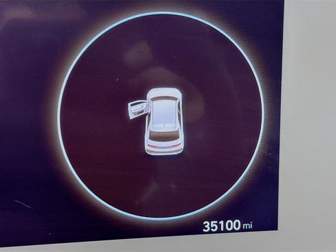 Used 2023 Hyundai Ioniq 5 SEL image 16