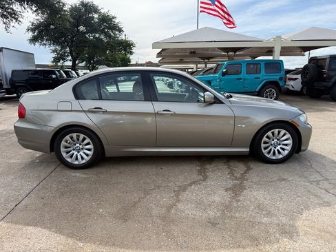 Used 2009 BMW 328i Sedan RWD image 8