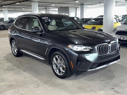 Used 2023 BMW X3 xDrive30i w/ Premium Package AWD/4WD image 2