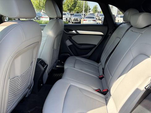 Used 2018 Audi Q3 2.0T Premium Plus AWD/4WD image 31