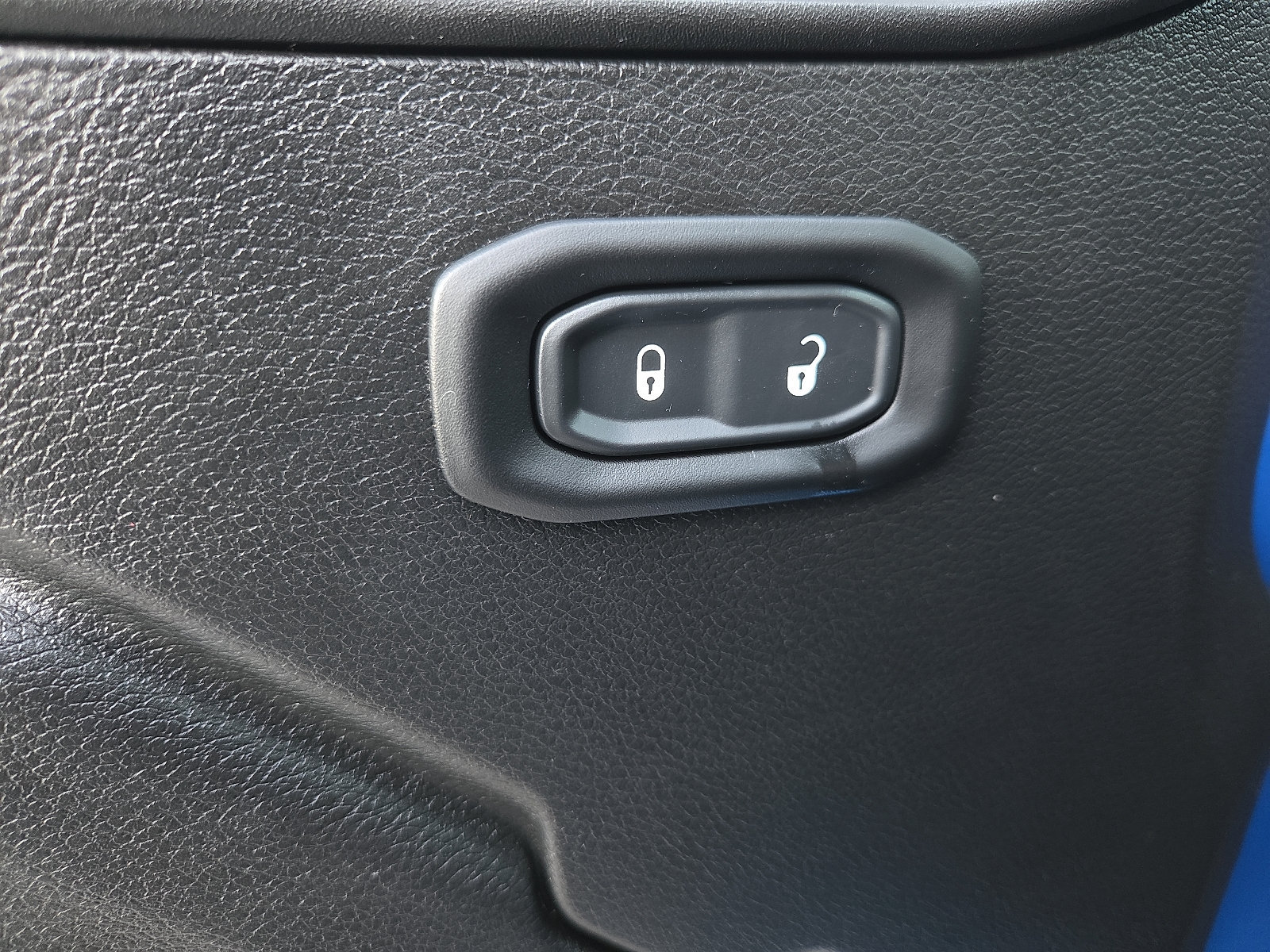 Used 2022 Jeep Gladiator Sport AWD/4WD image 15