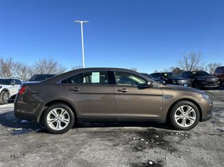 Used 2016 Ford Taurus SE video 2