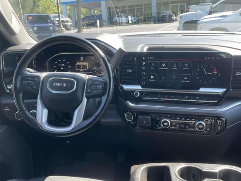 Used 2025 GMC Sierra 1500 SLT RWD image 12