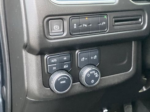 Used 2021 Chevrolet Tahoe RST image 21