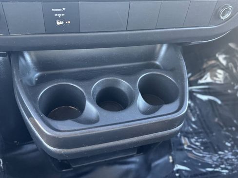 Used 2010 Chevrolet Express 3500 RWD image 18