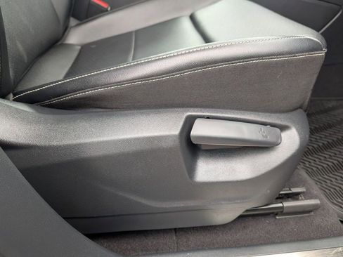 Used 2021 Volkswagen Atlas SE image 45