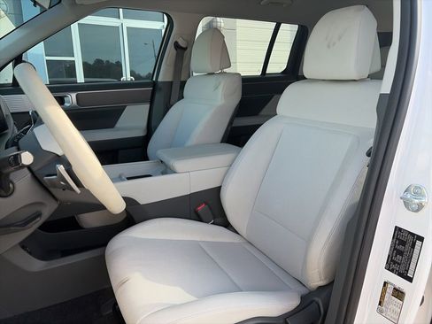 Used 2026 Hyundai Santa Fe SE image 13