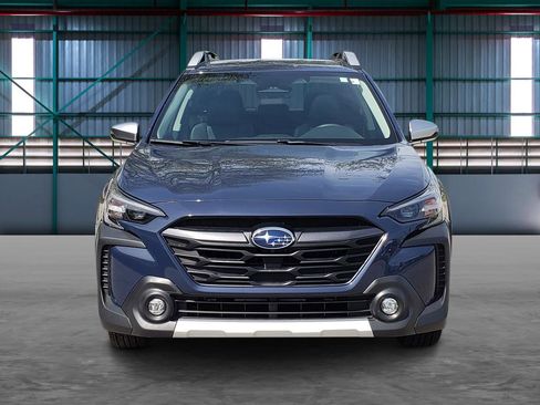 Used 2025 Subaru Outback Touring AWD/4WD image 7