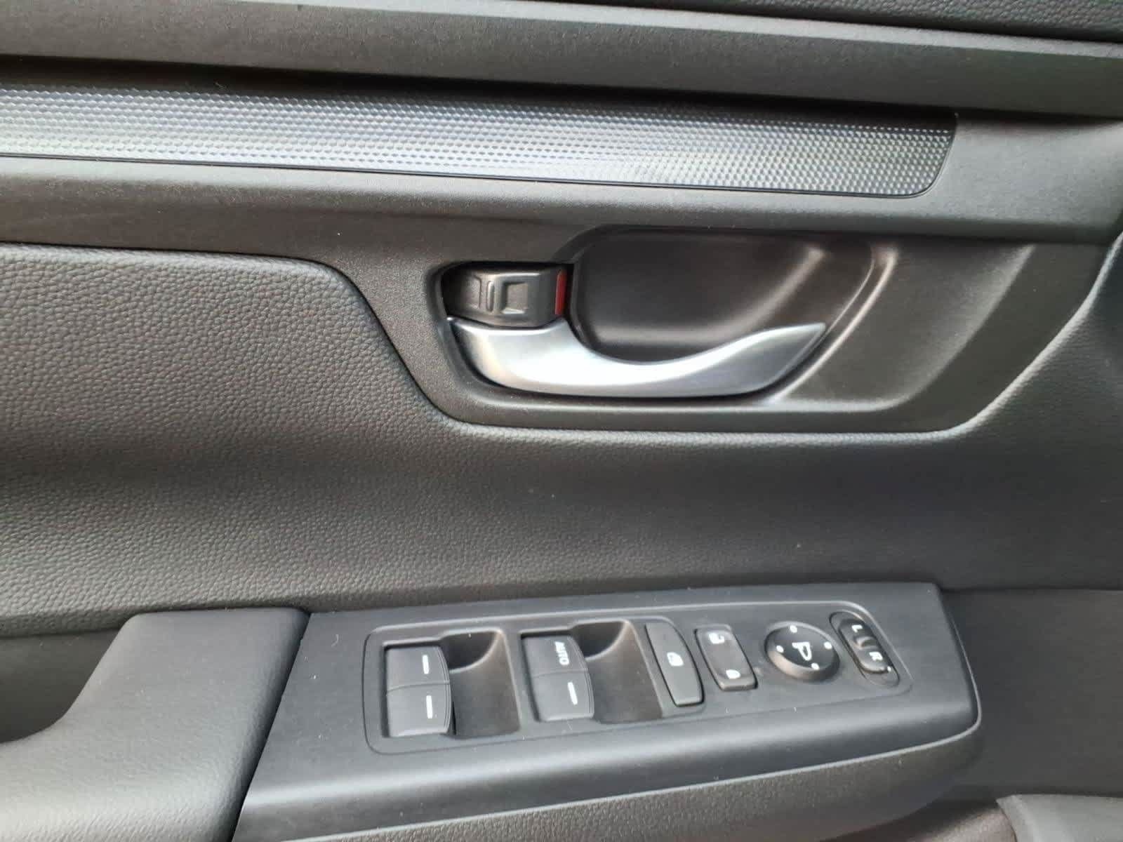 Used 2023 Honda CR-V LX image 13