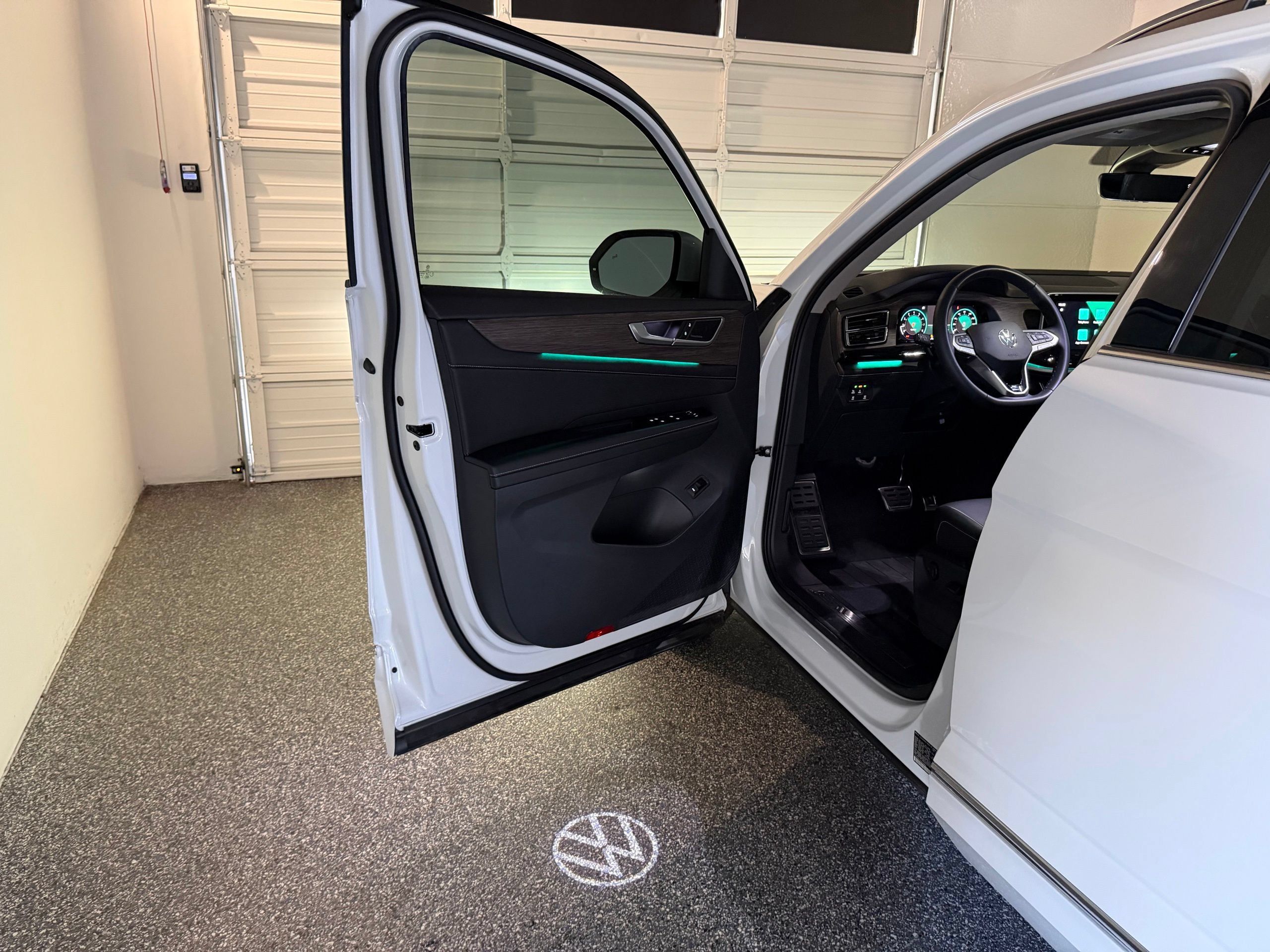 New 2025 Volkswagen Atlas SEL Premium R-Line AWD/4WD image 53
