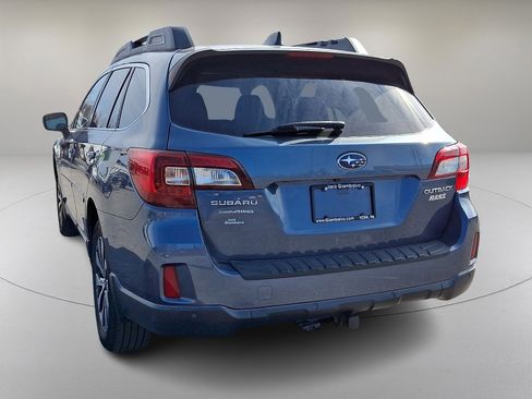 Used 2017 Subaru Outback 2.5i Limited image 8