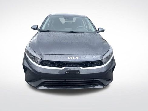 Used 2024 Kia Forte LXS FWD image 9