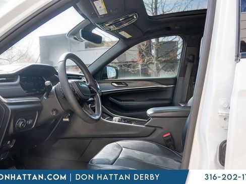 Used 2023 Jeep Grand Cherokee L Overland image 3