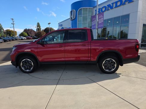 Used 2024 Honda Ridgeline Sport+ image 3