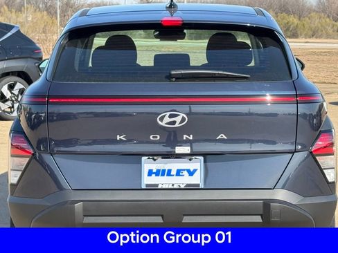New 2026 Hyundai Kona SE image 5