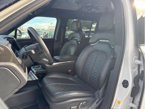 Used 2023 Rivian R1S Adventure image 17