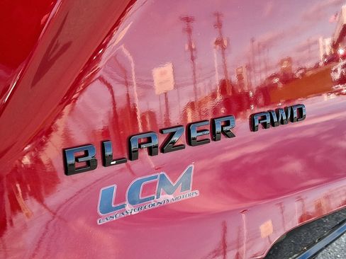 Used 2023 Chevrolet Blazer RS w/ Enhanced Convenience Package image 30