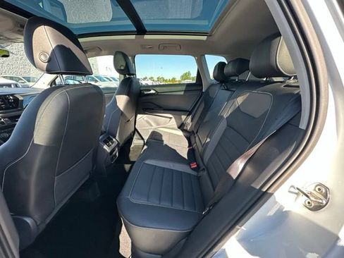 Used 2023 Volkswagen Taos SEL AWD/4WD image 31