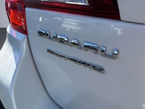 Used 2019 Subaru Outback 2.5i Limited w/ Popular Package #2 AWD/4WD image 6