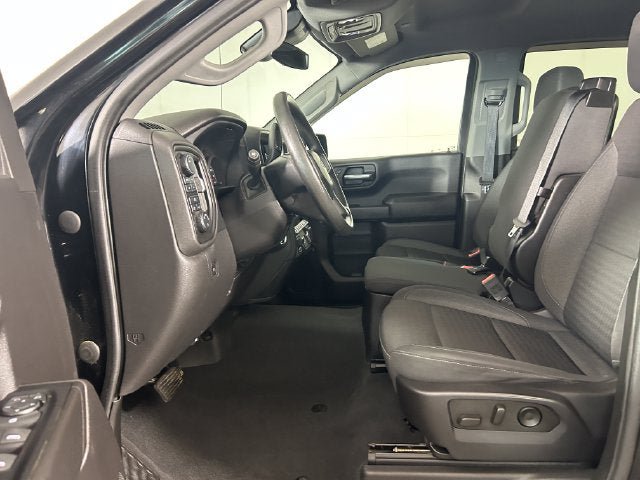Used 2023 Chevrolet Silverado 1500 Custom Trail Boss w/ LPO, Dark Essentials Package AWD/4WD image 11
