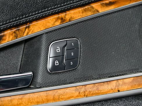 Used 2016 Lincoln MKX Reserve w/ Climate Package image 18