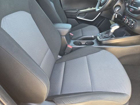 Certified 2022 Kia Soul LX image 19