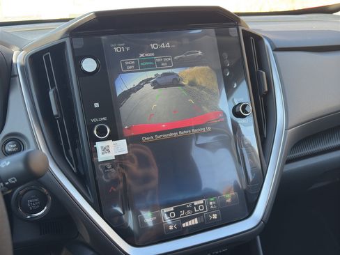 New 2025 Subaru Crosstrek 2.0i Premium image 18