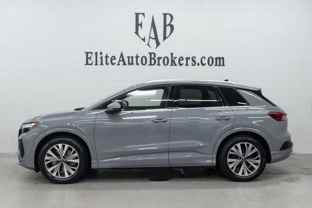 Used 2023 Audi Q4 e-tron Premium Plus w/ Premium Plus RWD image 2