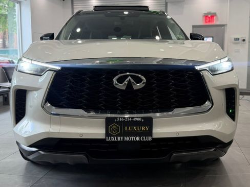 Used 2023 INFINITI QX60 Sensory w/ Vision Package AWD/4WD image 2