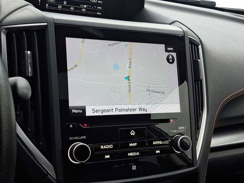 Used 2019 Subaru Crosstrek 2.0i Limited w/ Moonroof Package w/Navigation image 18