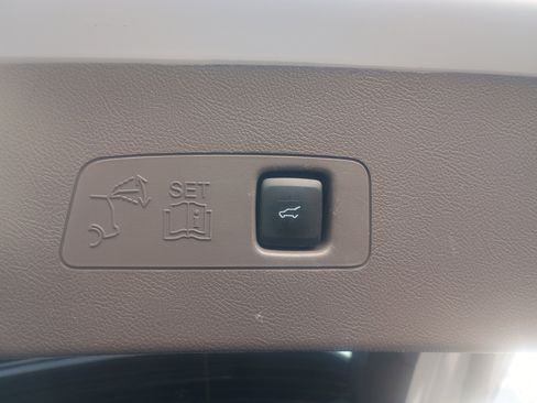 Used 2022 Lincoln Corsair AWD w/ Equipment Group 101A image 12