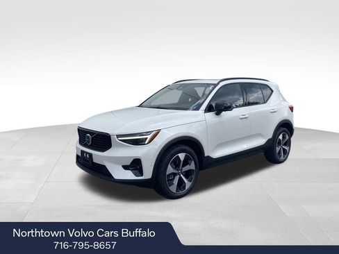 Certified 2026 Volvo XC40 B5 Plus w/ Protection Package Premier image 1
