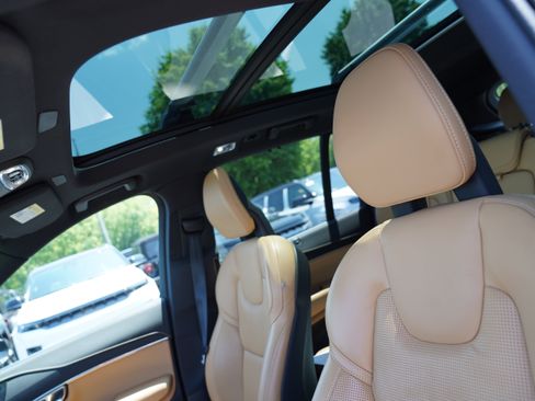 Used 2022 Volvo XC90 T6 Inscription AWD/4WD image 28