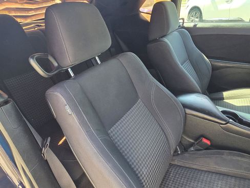 Used 2015 Dodge Challenger SXT RWD image 22