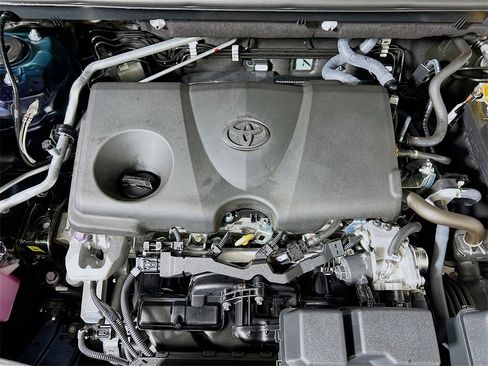 Used 2025 Toyota RAV4 Limited image 28