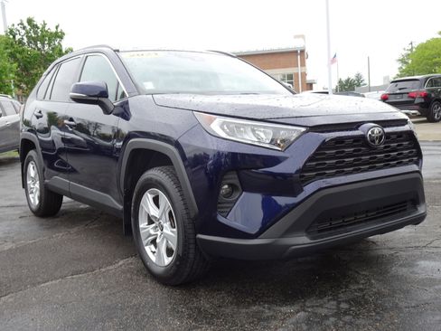 Used 2021 Toyota RAV4 XLE w/ Convenience Package AWD/4WD image 6