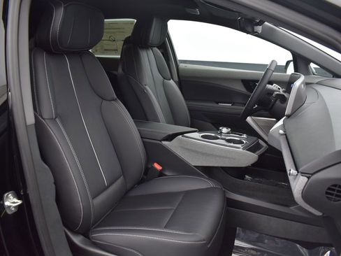 New 2026 Cadillac Optiq Sport 2 image 38