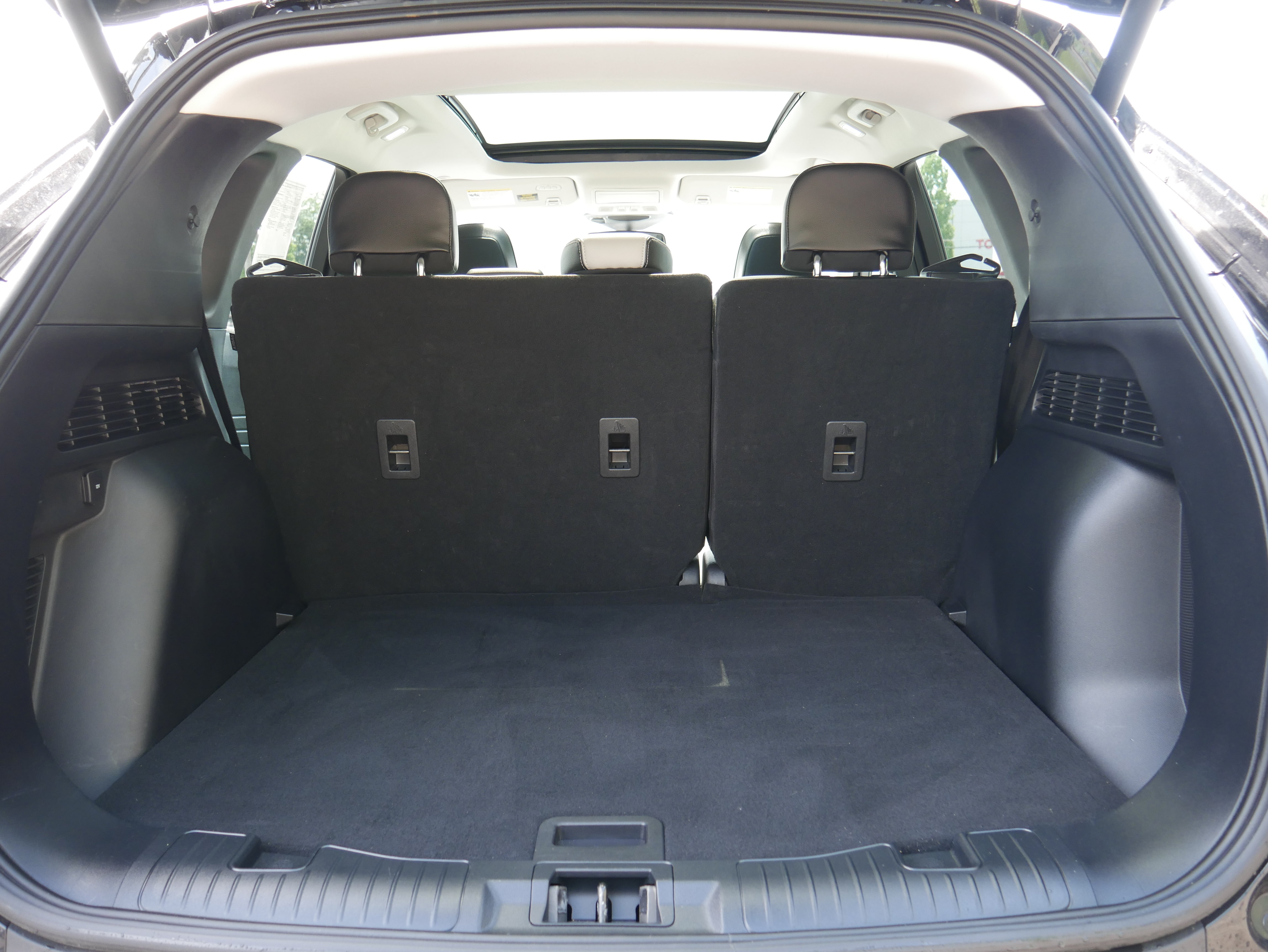 Used 2024 Ford Escape Platinum w/ Premium Technology Package AWD/4WD image 6