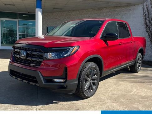 Certified 2025 Honda Ridgeline Sport image 1