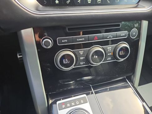 Used 2017 Land Rover Range Rover Long Wheelbase Supercharged AWD/4WD image 22