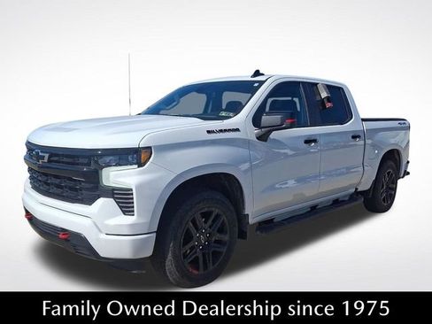 Used 2024 Chevrolet Silverado 1500 RST w/ Redline Edition AWD/4WD image 3